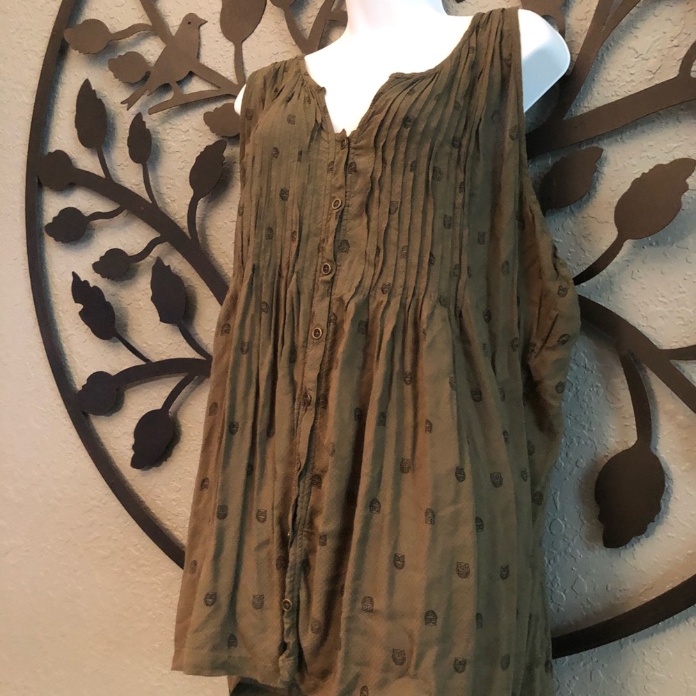Plus size olive green tank top